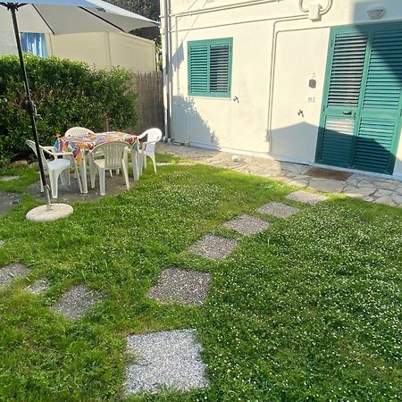 Ferienwohnung Le Tre Isolette A 200M Dal Mare Marina Di Pisa Exterior foto