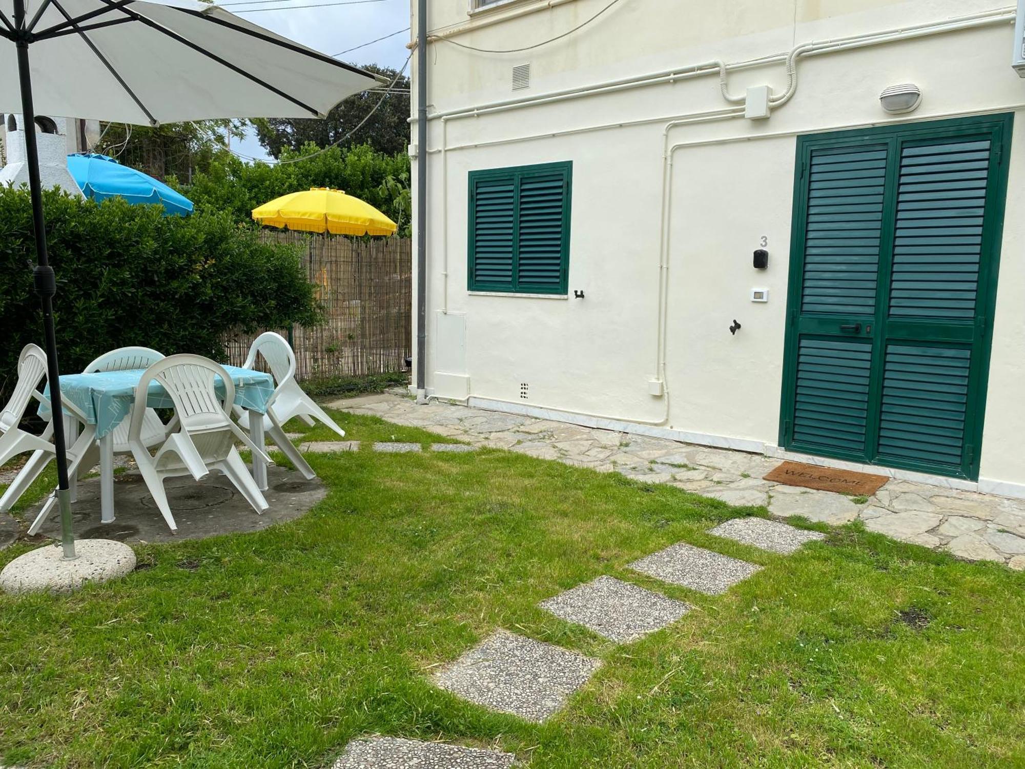 Ferienwohnung Le Tre Isolette A 200M Dal Mare Marina Di Pisa Exterior foto